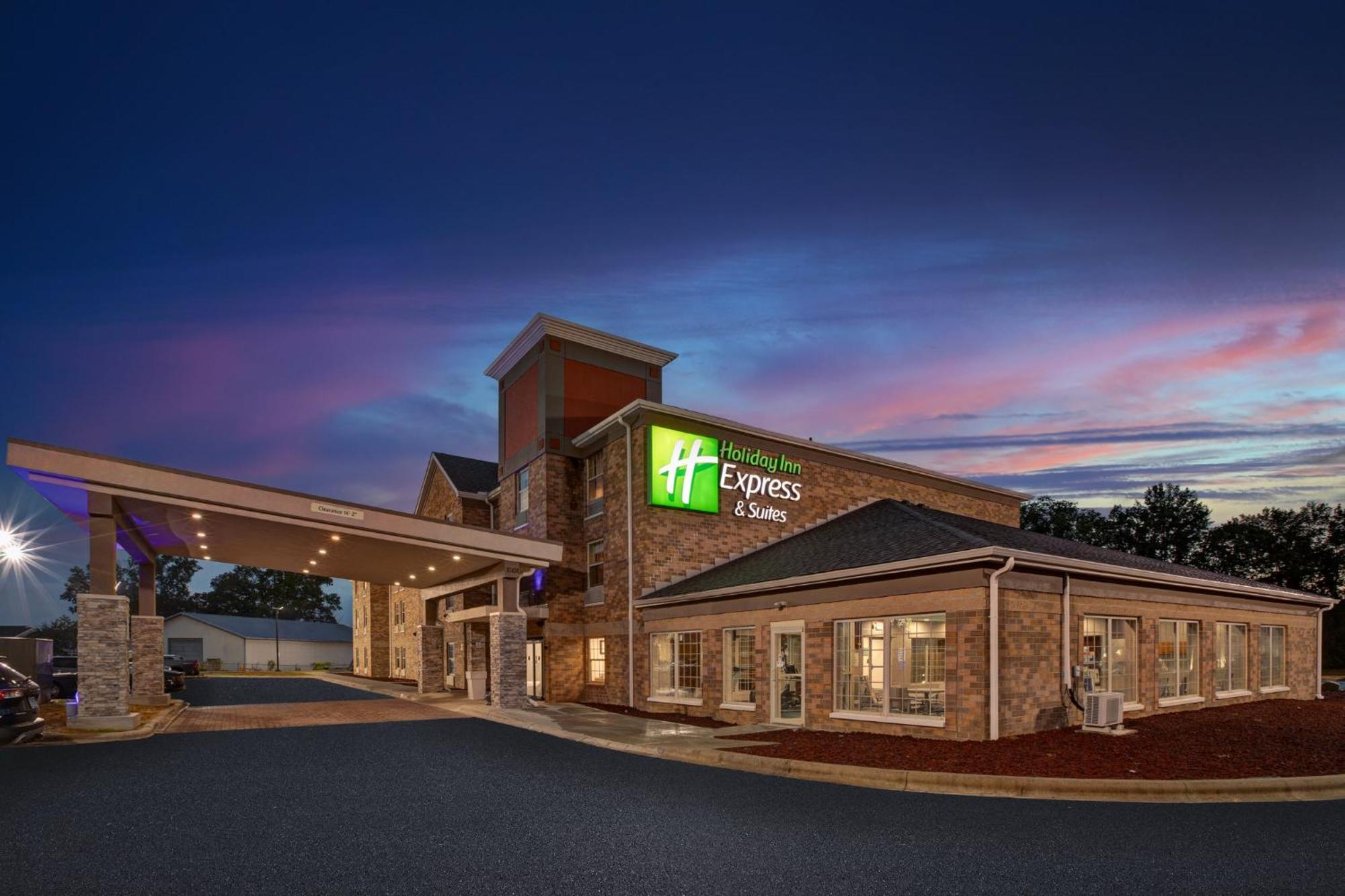 Hotel Express & Delaware-columbus Area By Ihg Sunbury
