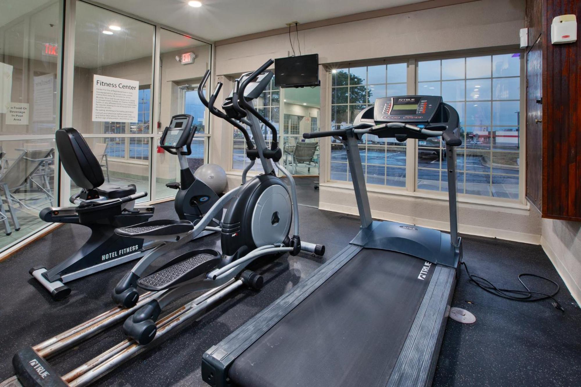 Hotel Express & Delaware-columbus Area By Ihg Sunbury