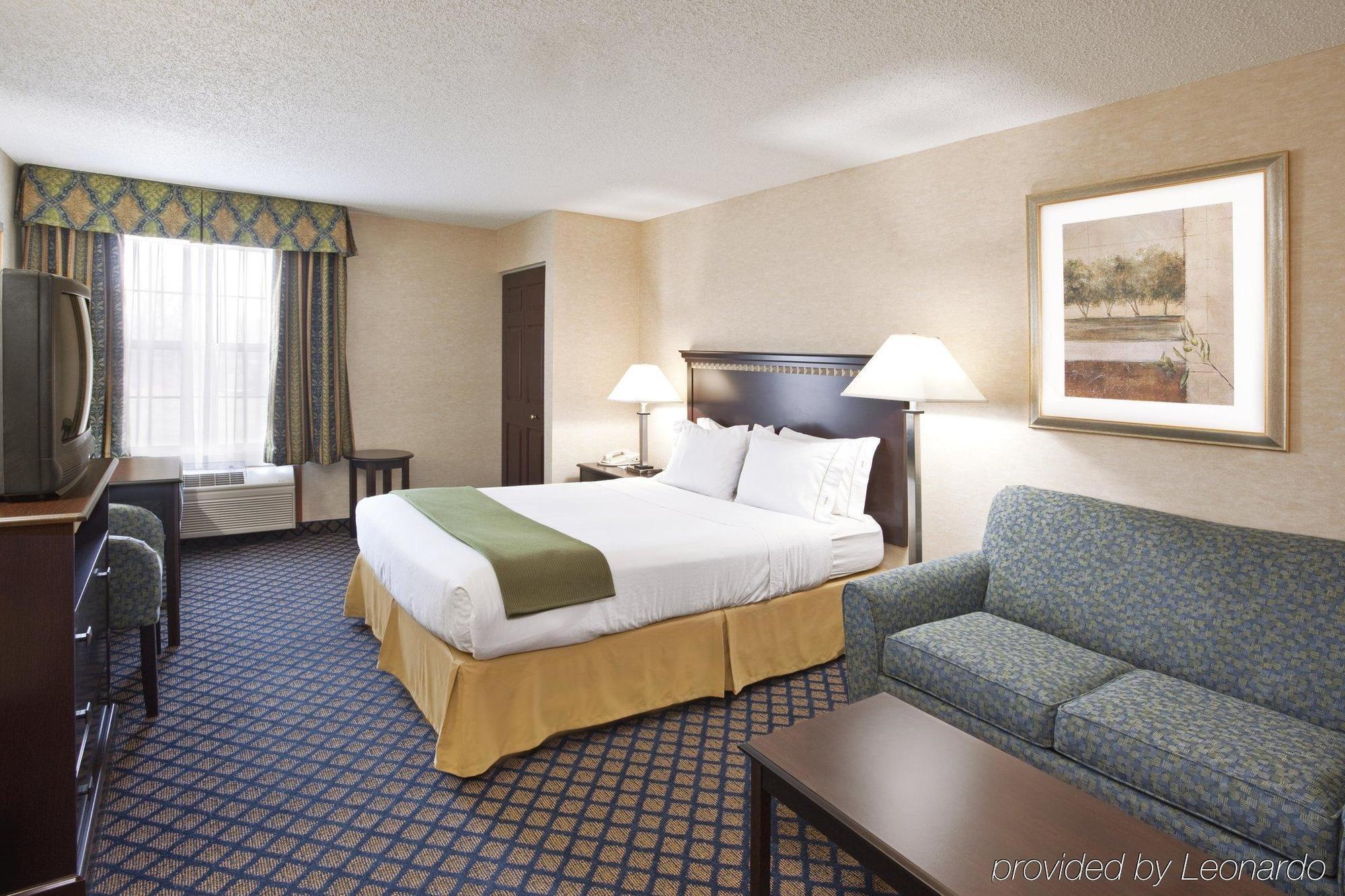 Express & Delaware-columbus Area By Ihg Hotel 2*